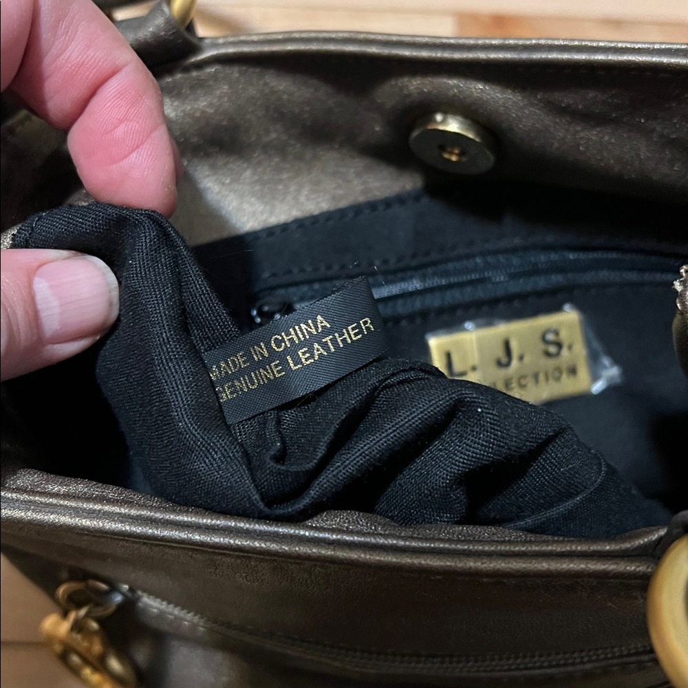 Chic Vintage Bronze Leather Bag - Picture 12 of 17